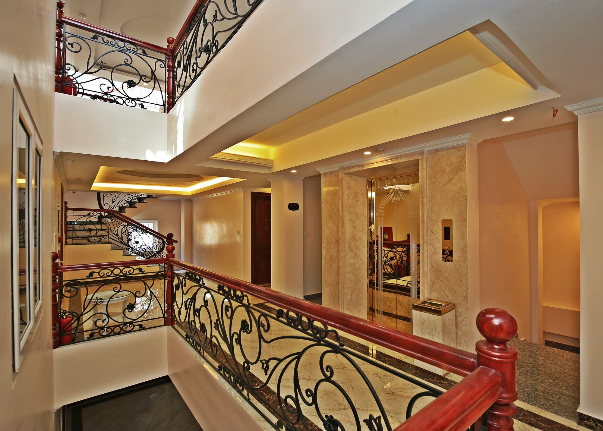 Praha Hotel Sapa エクステリア 写真